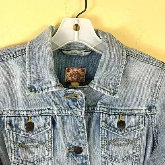 Abercrombie Fitch Distress Faded Cowgirl Western Button Denim Jean Jacket Size M - Picture 3 of 14